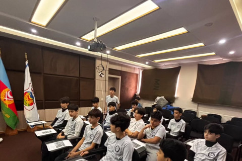 Ordu İdman Klubunda gənc futbolçulara sosial və ekoloji maarifləndirmə təlimi keçirilib - FOTO