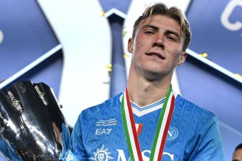 "Наполи" подтвердил выкуп нападающего у "Манчестер Юнайтед"