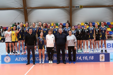 Voleybol üzrə Azərbaycan birinciliyində çempionlar bəlli olub - FOTO