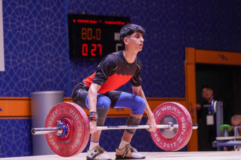 Azərbaycan çempionatı: Kişi ağırlıqqaldıranlar arasında qaliblər müəyyənləşib - FOTO