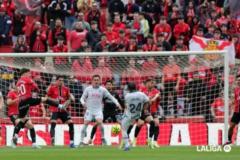 "Эспаньол" в меньшинстве проиграл "Мальорке"