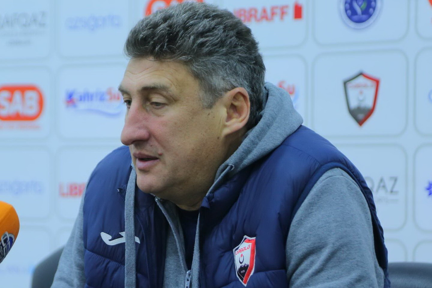 Kaxaber Tsxadadze azarkeşlərin etirazına reaksiya verdi: “İstefaya səsləyənlər uşaqlardır”