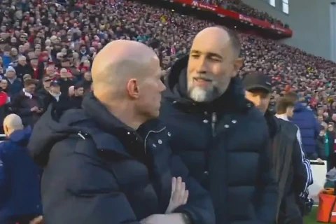 Tudor “Liverpul”un məşqçisini köməkçisi ilə səhv salıb - VİDEO