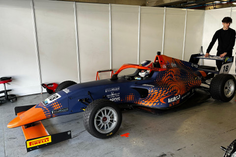 Azərbaycanlı pilot Davin Cəfərov Portimaoda “Formula-4” testlərini uğurla başa vurub - FOTO