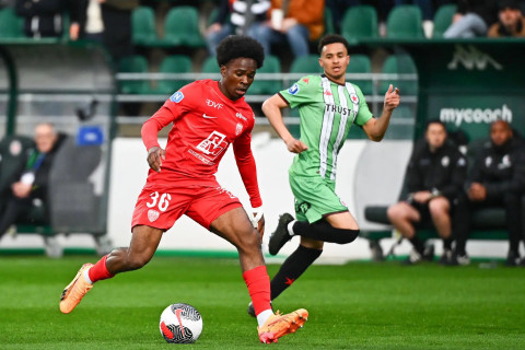 "Барселона" проявляет интерес к Месси