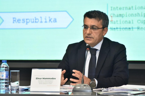 Fərid Qayıbov federasiya rəsmiləri ilə görüşüb - FOTO