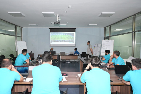 Faiq Əzizovun rəhbərliyi ilə UEFA B kateqoriyalı qapıçı məşqçisi kursu keçirilib - FOTO