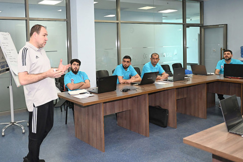 Faiq Əzizovun rəhbərliyi ilə UEFA B kateqoriyalı qapıçı məşqçisi kursu keçirilib - FOTO