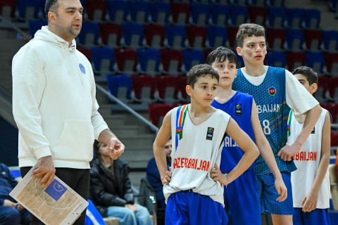 Bakıda məşqçilər üçün basketbol seminarı keçirilib - FOTO