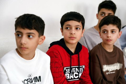 Paralimpiyaçılar valideyn himayəsindən məhrum uşaqlarla görüşüb - FOTO