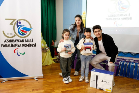 Paralimpiyaçılar valideyn himayəsindən məhrum uşaqlarla görüşüb - FOTO