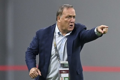 Dik Advokat Robin van Persinin məsləhətçisi olub