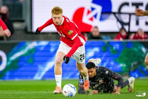 “Mançester Yunayted” gənc niderlandlı yarımmüdafiəçiyə göz dikib