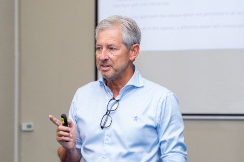 Frank De Blekere “Barselona” - “Nyukasl” matçına təyinat alıb