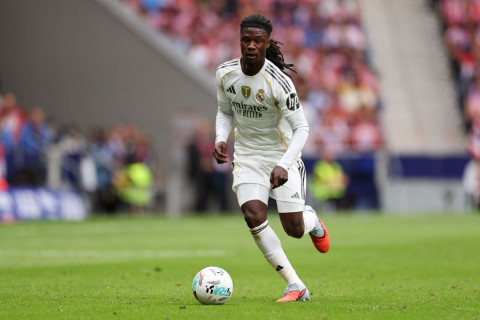 Kamavinqa yayda Premyer Liqa klublarından birinə keçə bilər