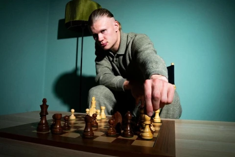 Эрлинг Холанд стал инвестором нового мирового шахматного первенства