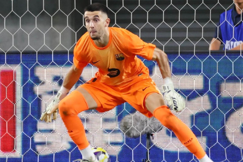 Стало известно, насколько серьезна травма голкипера "Барселоны"