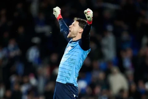 “Barselona”da qapıçı rotasiyası: Aleks Remiro gəlməyə hazırdır