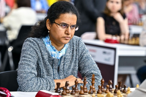 Хампи Конеру снялась с турнира претенденток ФИДЕ