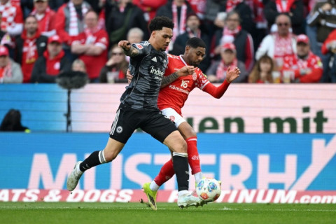 Дубль Небеля принес "Майнцу" победу над "Айнтрахтом"