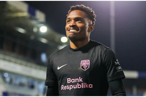 Coy Lens Mikelsdən tarixi rekord: Nasimovun uğuru təkrarlanıb - VİDEO