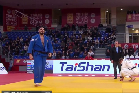 Camal Qamzatxanov bürünc medalın bir addımlığında - YENİLƏNİR + VİDEO