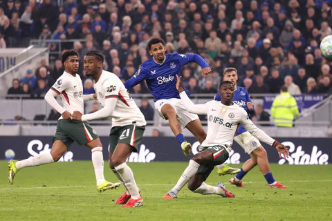 “Çelsi”nin qaçmağa halı yoxdur - VİDEO