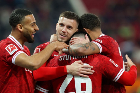 "Штутгарт" разгромил "Аугсбург" - ОБНОВЛЕНО