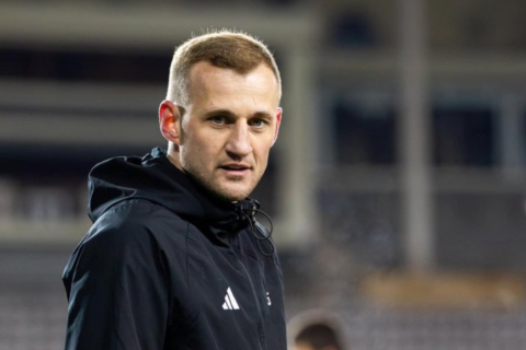 Maksim Medvedev: “Bir oyunçu necə 30 metrdən tüpürə bilər?”