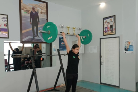 İdman məktəblərinə dəstək: AAF bölgələrə avadanlıq göndərdi