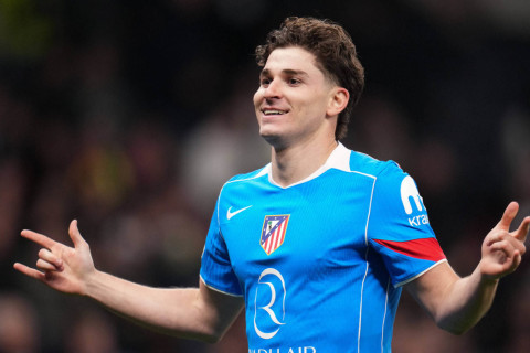 "Атлетико" намерен сделать Альвареса самым высокооплачиваемым игроком команды наряду с Облаком
