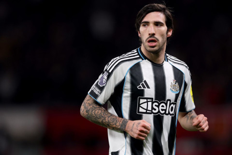 Bruno Fernandeş Tonalinin “Mançester Yunayted”ə keçidini dəstəkləyib