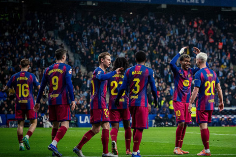 "Барселона" выбирает нового левого защитника