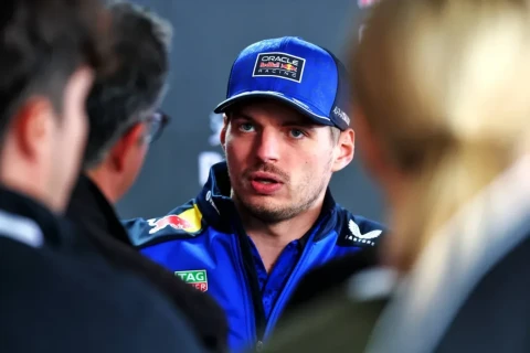 В "Ред Булл" рассчитывают уладить конфликт между Ферстаппеном и журналистом