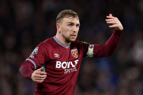 Cerrard Bouenin “Liverpul”da Salahı əvəz edə biləcəyinə şübhə edir