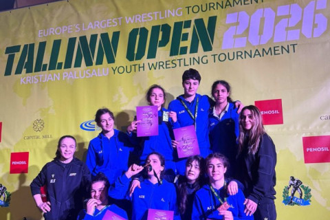 Güləşçi qızlarımız Estoniyada 5 medal qazanıblar