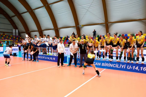 Voleybolda regionların zəfəri: “Turan” və “Naxçıvan” ölkə çempionu oldu - FOTO