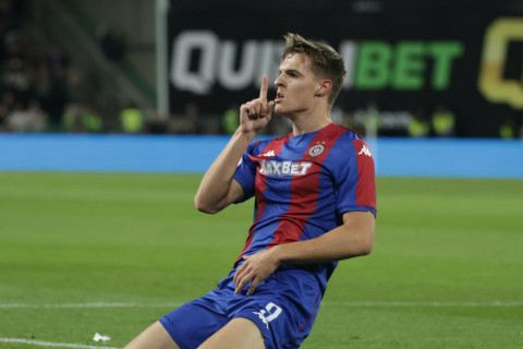 “Milan” serbiyalı istedadı heyətinə qatır