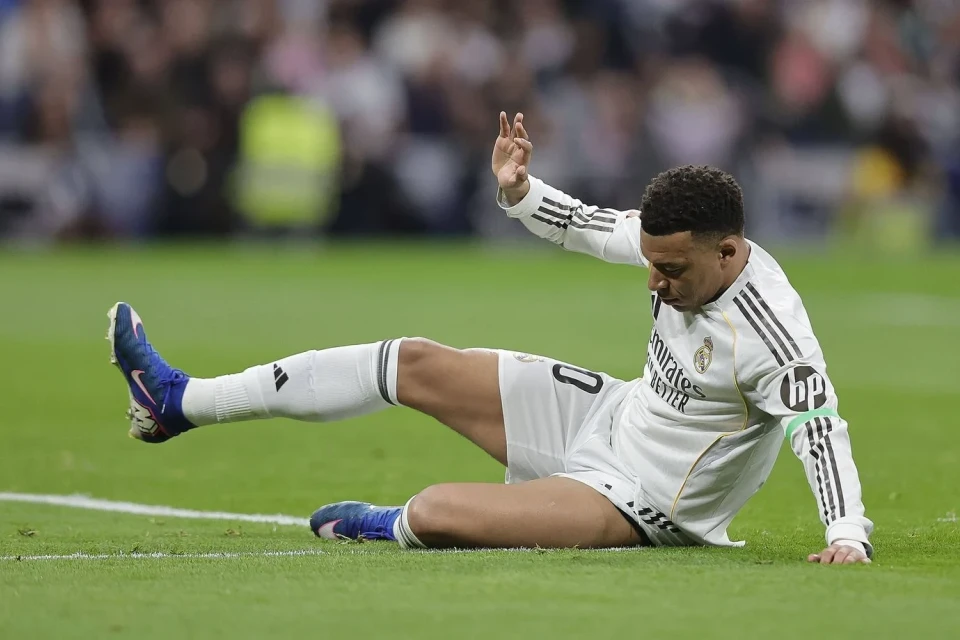 Kilian Mbappe: “Real Madrid”də tənqidlərə hazır olmalısan” - VİDEO