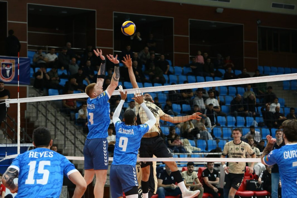 Yüksək Liqa: “Azerreyl”, “Ordu” və “Xilasedici”dən qələbə