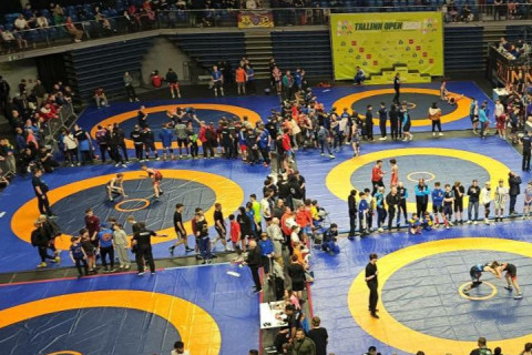 Mariya Stadnik Estoniyada 250 güləşçiyə ustad dərsi keçib