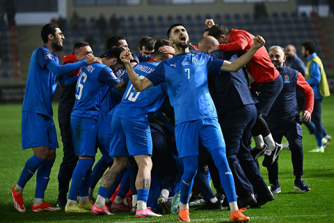 Azərbaycan millisinə “FIFA Series-2026”nın kuboku təqdim olunub