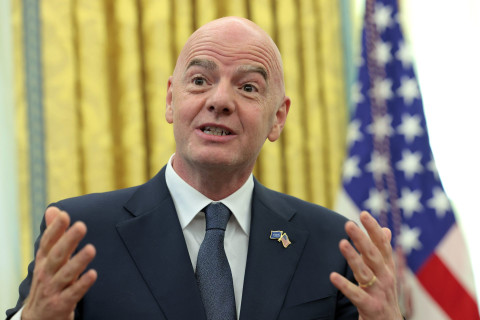 Джанни Инфантино: "Решать эти проблемы не в нашей компетенции"