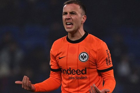 Гетце продлил контракт с "Айнтрахтом"