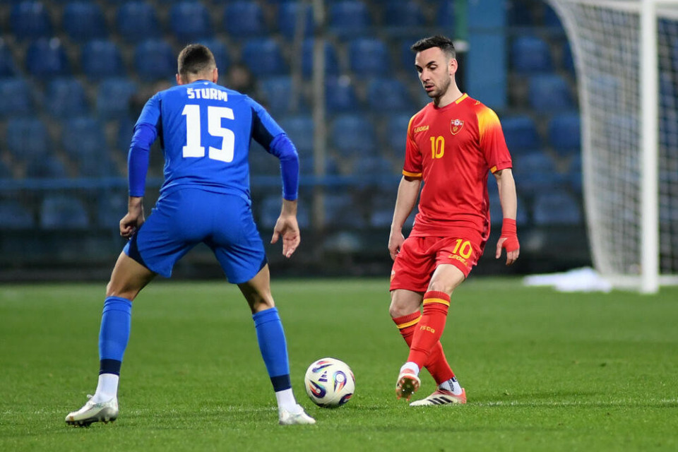 “Qarabağ”ın futbolçusu millinin məğlubiyyəti barədə: “Daha təhlükəli oluruq”