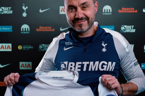 "Тоттенхэм" презентовал Де Дзерби в качестве главного тренера