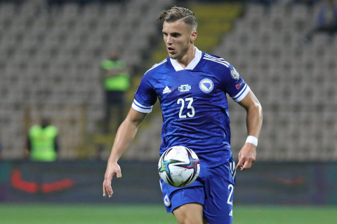 Футболист Боснии и Герцеговины пообещал купить пиво всему стадиону после выхода на ЧМ