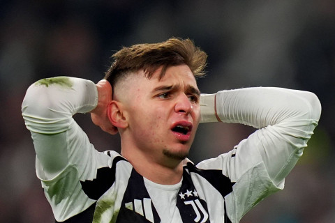 Игрок "Ювентуса" рассказал о влиянии Роналду: "Он учит меня жизни"