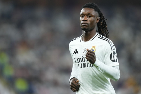 PSJ “Real Madrid”in yarımmüdafiəçisini transfer etməyi düşünür