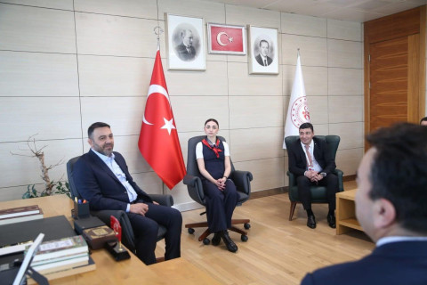 Gənclər və İdman nazirliyinin nümayəndə heyəti Türkiyədə olub